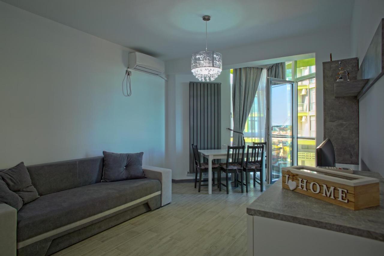 Isabelle Apartament Alezzi Beach Resort Mamaia Nord Navodari Exterior photo