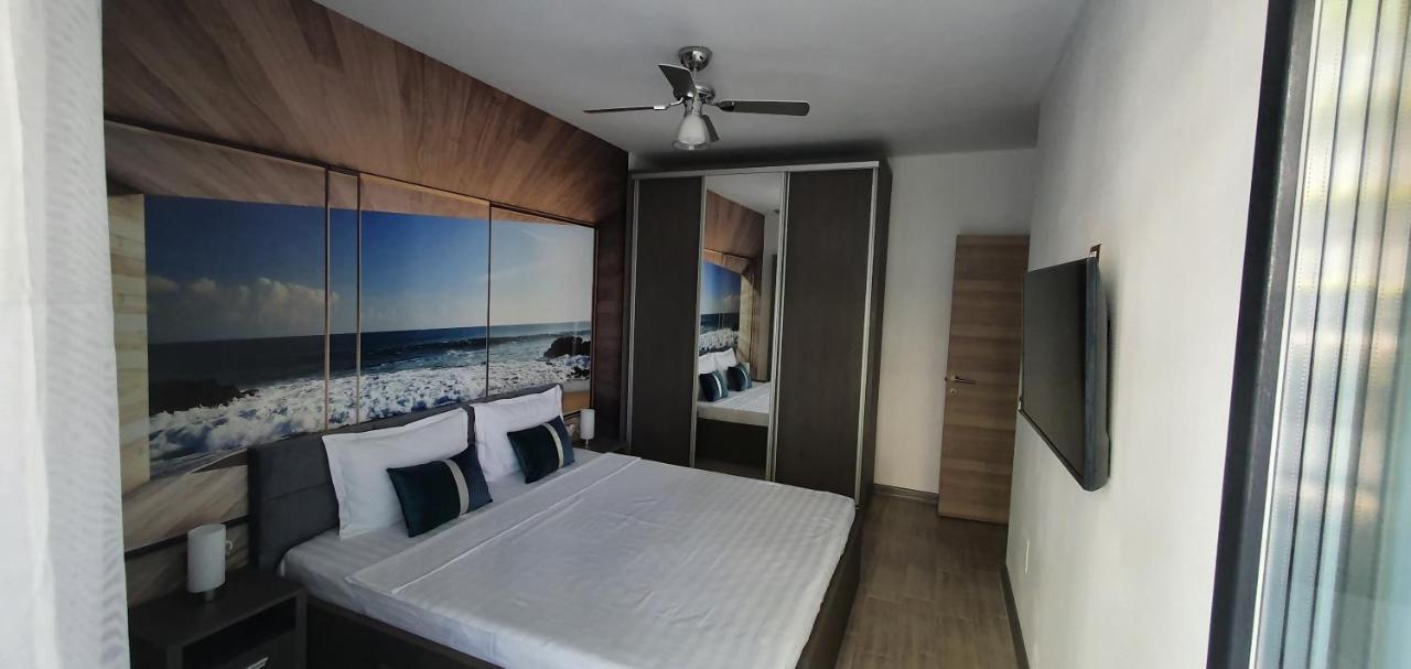Isabelle Apartament Alezzi Beach Resort Mamaia Nord Navodari Exterior photo