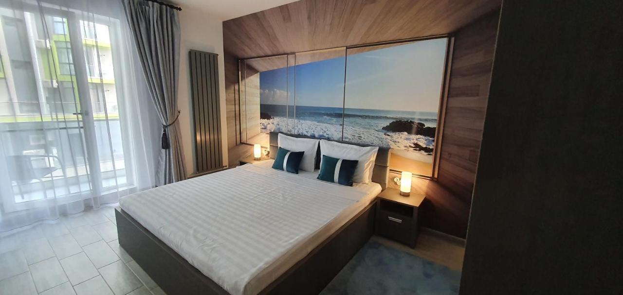 Isabelle Apartament Alezzi Beach Resort Mamaia Nord Navodari Exterior photo